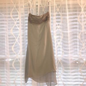 Delicate strapless grey formal dress